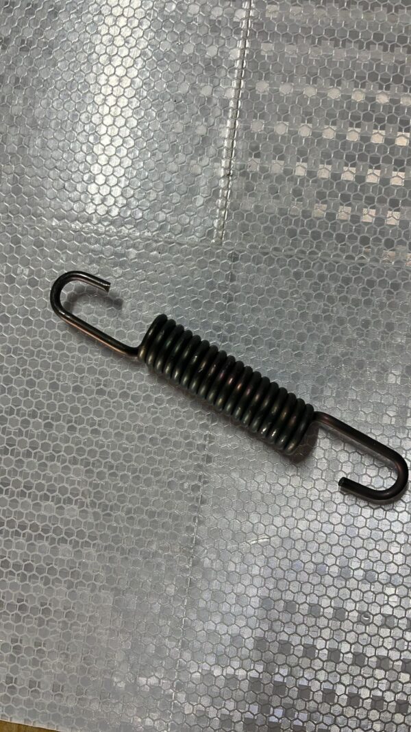 Main stand spring Type moto: GN125,EN125,GS125,Honda CG125/CG150,Haojue125,lifan,Zongshen